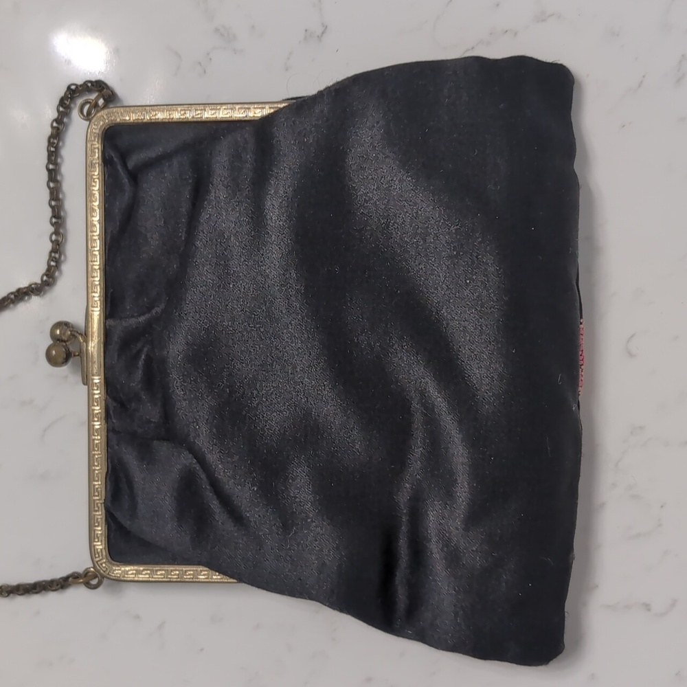 Vintage 1930's Embroidered Floral Evening Purse Black Satin Kiss-Lock Chain Bag - Picture 4 of 9